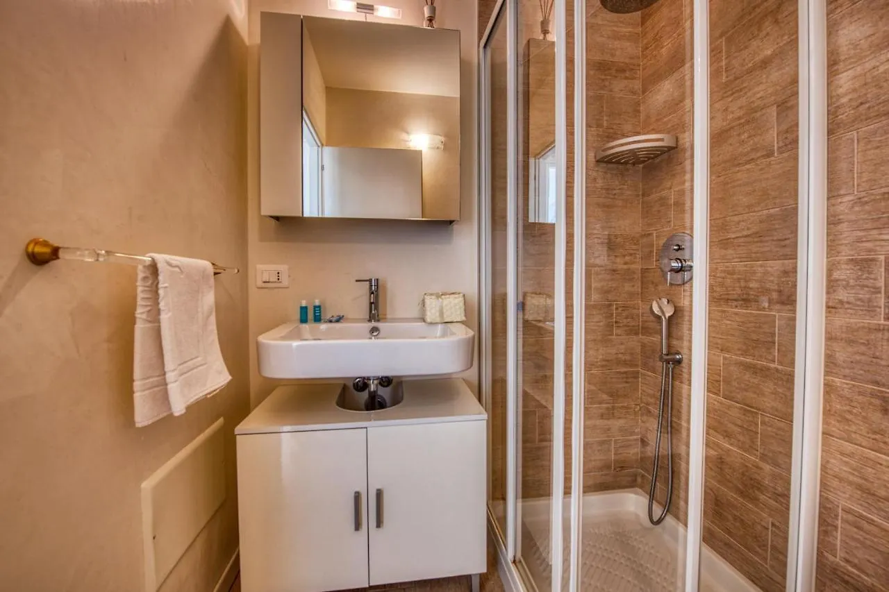 Apartmentsgarda - Corte Dei Molini Apartment Garda (Verona)