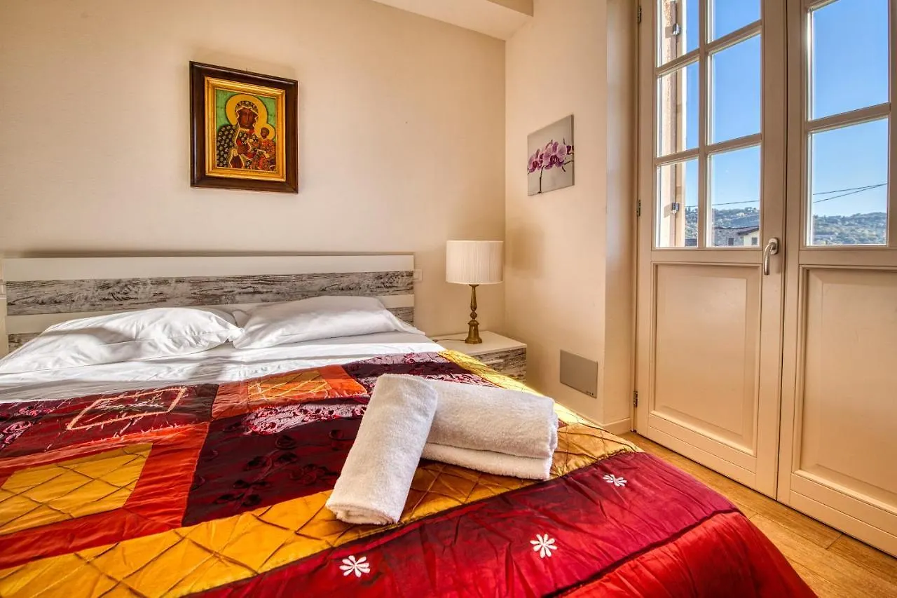 Apartmentsgarda - Corte Dei Molini Apartment Garda (Verona)