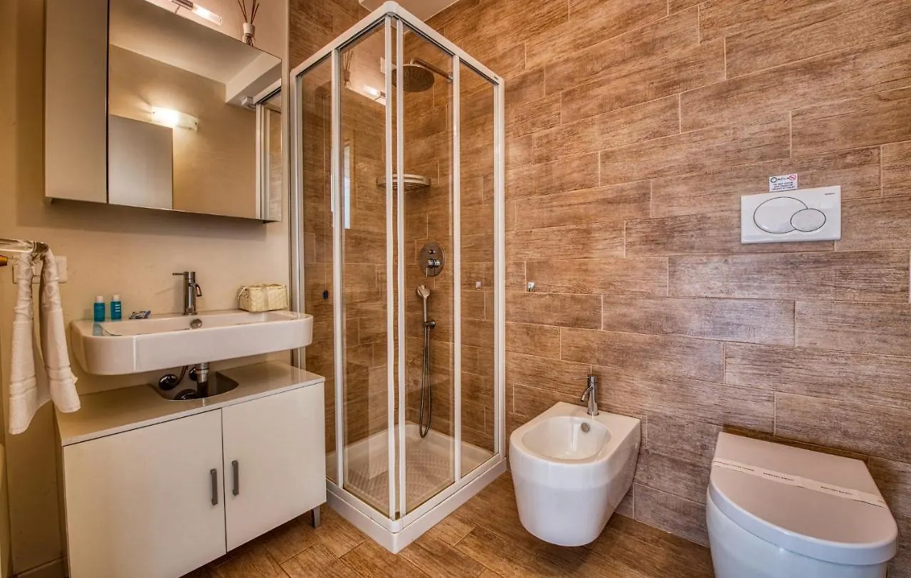 Apartmentsgarda - Corte Dei Molini Garda (Verona)
